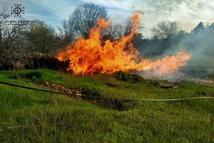 15 пожаров в экосистемах произошло за сутки на Днепропетровщине