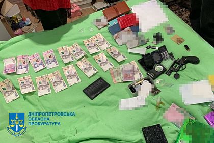На Днепропетровщине перекрыли канал незаконного сбыта метамфетамина