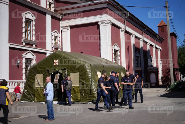 У Кривому Розі тривають аварійно-рятувальні роботи: подробиці