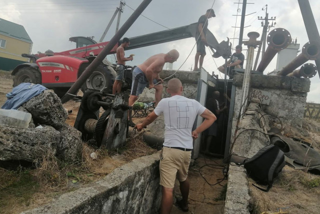 Криворізькі фахівці повернули водопостачання у село на Херсонщині після підриву Каховської ГЕС