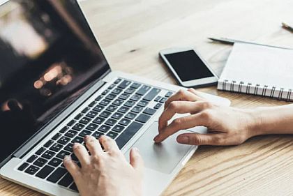 Сколько переселенцев во время действия военного положения обращались в службу занятости на Днепропетровщине