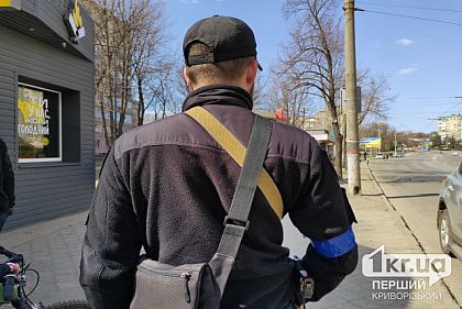 Нарушил ПДД и хотел дать взятку: в Кривом Роге задокументировали факт попытки подкупа полицейского