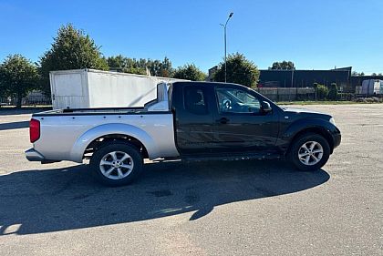 Криворожские волонтеры объявили сбор на авто для военных