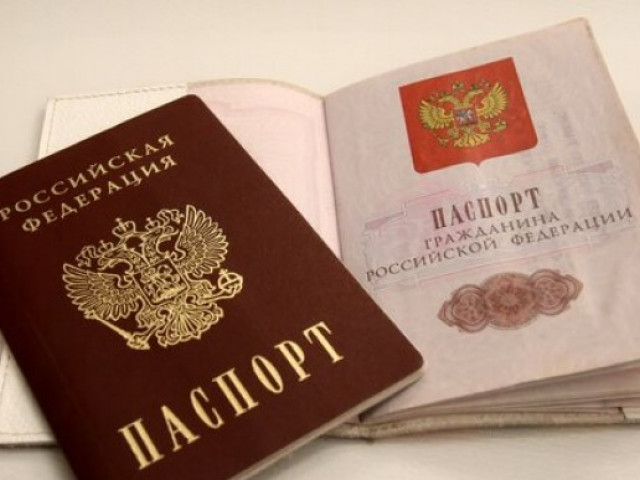 У тимчасово окупованому Генічеську триває примусова паспортизація
