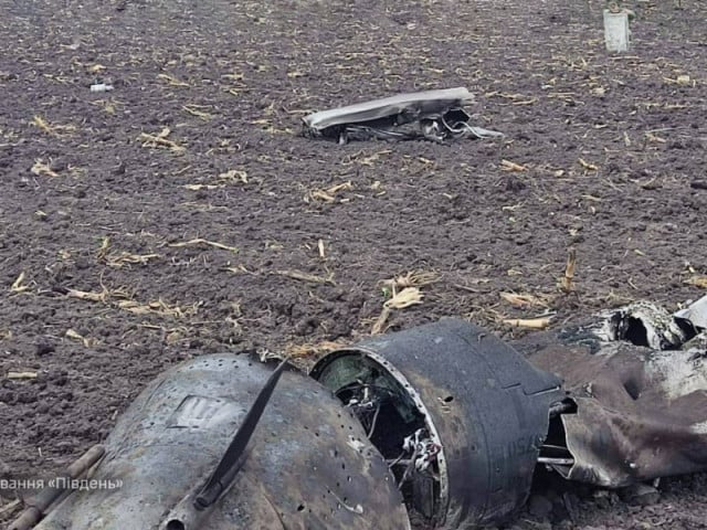 Захисники України знищили 16 безпілотників та три крилаті ракети “калібр”