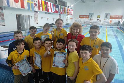 Криворожане заняли призовые места на открытом первенстве по плаванию
