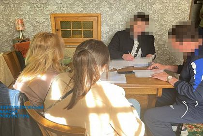 Двух служащих Днепровского горсовета подозреваются в растрате свыше4,3 миллиона гривен