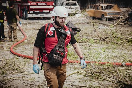 Днем на Днепр оккупанты направили баллистическую ракету: 31 человек пострадал, 2 погибли