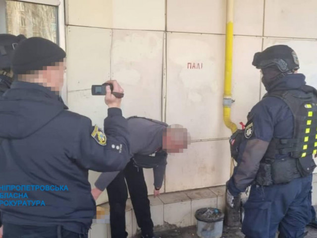 Жителя Кривого Рога задержали за незаконную переправку призывников через границу