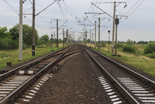 Изменения в графике пригородного поезда Кривой Рог – Никополь: какие еще электрички меняют расписание
