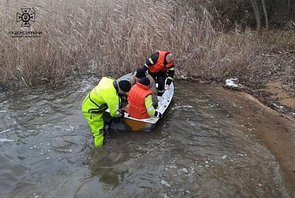 Криворожские чрезвычайники спасли жизнь двум рыбакам