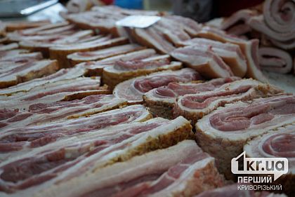 На Днепропетровщине подорожали молоко, масло, сало и подешевели крупы