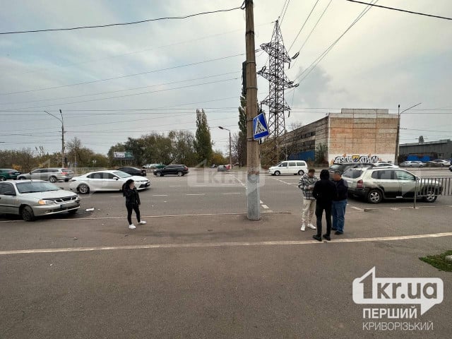 В Кривом Роге столкнулись два автомобиля