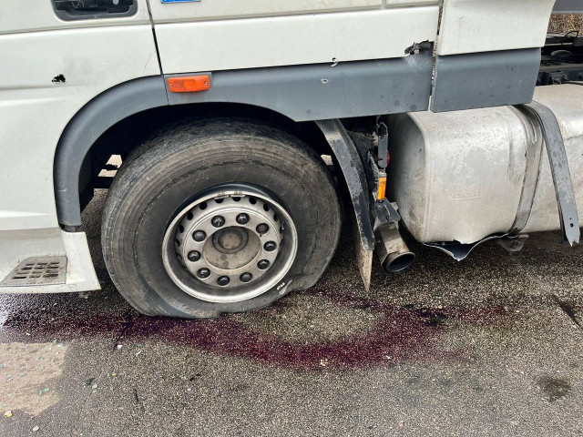На Нікопольщині під ворожий обстріл потрапив водій вантажівки