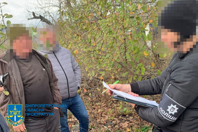 На Дніпропетровщині викрили групу, яку підозрюють у розповсюдженні канабісу