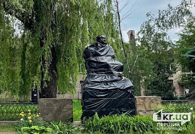 В Украине разрешили демонтировать памятники российским и советским деятелям