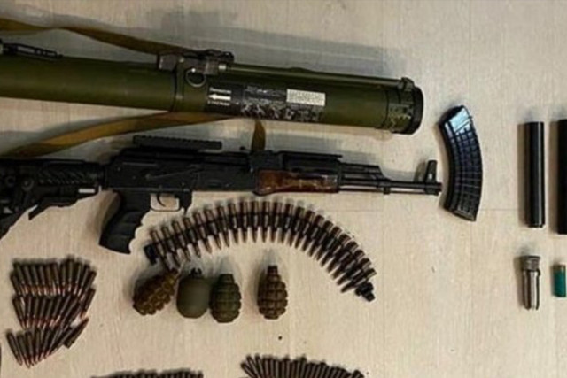 У мешканця Дніпропетровщини виявили арсенал зброї