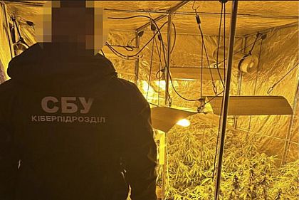 Наркотики через криптокошельки: на Днепропетровщине ликвидировали преступную группировку