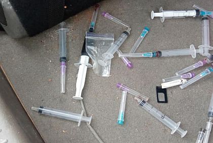 Криворожские полицейские за неделю зафиксировали 17 сообщений о наличии или распространении наркотиков