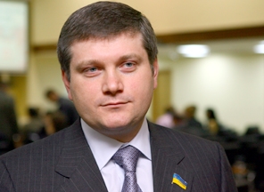 Александр Вилкул требует улучшить работу транспортных и коммунальных служб региона