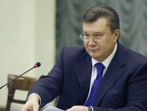 Завтра Янукович раздаст награды и откроет «Ледовую арену»