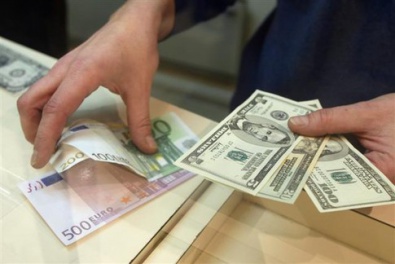 Украинцы будут отдавать часть денег банкам при купле/продаже квартир