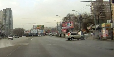 Ужасное ДТП в Днепропетровске: «BMW» вылетел в остановку, 4 человека погибли на месте