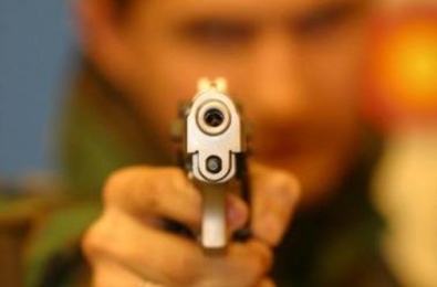 В Кривом Роге у 26-летнего парня изъяли боевой пистолет