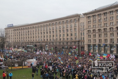 Милиция оценивает количество митингующих в Киеве в 12 тыс.