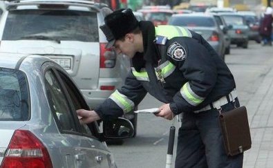 Водители Днепропетровской области за год уплатили почти 30 млн гривен штрафов