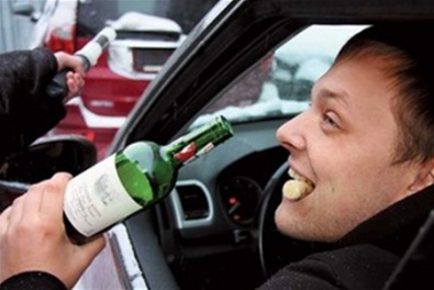 За сутки ГАИшники оштрафовали 28 пьяных водителей