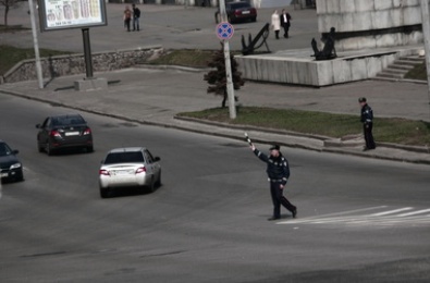 Водителей на украинских дорогах будет останавливать еще одна служба