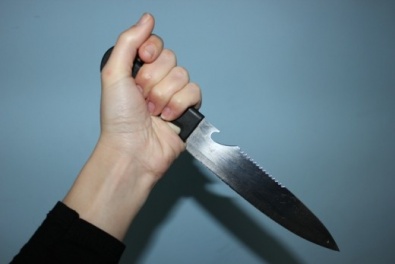 В Кривом Роге женщина отмахивалась ножом от своего молодого сожителя