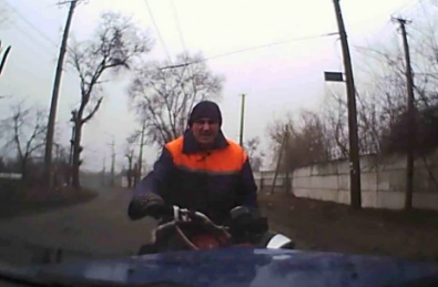 В Кривом Роге пьяный мотоциклист въехал в «Daewoo»