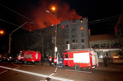 В Терновском районе из огня пожара спасены женщина и ее дети