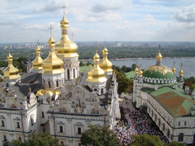 Сегодня в Днепропетровск привезли мощи Киево-Печерских святых