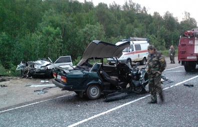 В ДТП на Днепропетровщине погиб человек, еще 6 человек травмировались