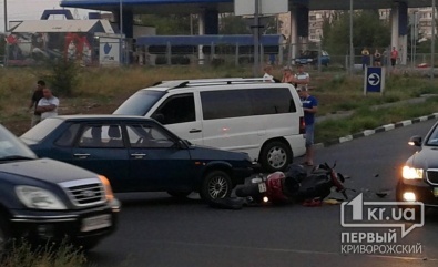 В Кривом Роге водитель «ВАЗа» сбил скутериста. Пострадавший получил тяжелые травмы (ОБНОВЛЕНО)