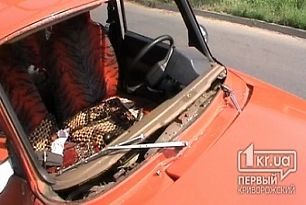 ДТП в Кривом Роге: маршрутка столкнулась с «Москвичем». Есть пострадавшие