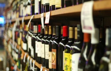 В Украине снова могут подняться цены на алкоголь