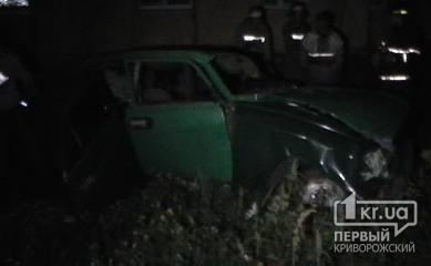 В Кривом Роге 22-летний пьяный водитель «Москвича» отправил двух девушек в больницу