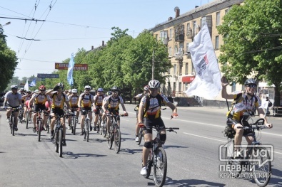 В Кривом Роге состоялся масштабный велопробег, посвященный Дню Победы
