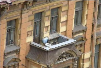 С украинцев будут брать налог за балконы и туалеты