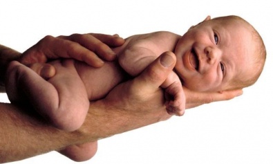 Подписан новый закон, который упрощает получение госпомощи при рождении ребенка