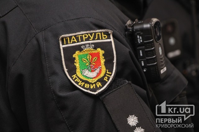 Криворізька патрульна поліція продовжує затримувати «металевих» крадіїв