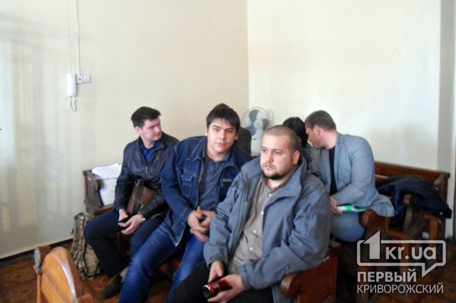 Рассмотрение дела криворожского активиста Автомайдана перенесли из-за неявки потерпевших