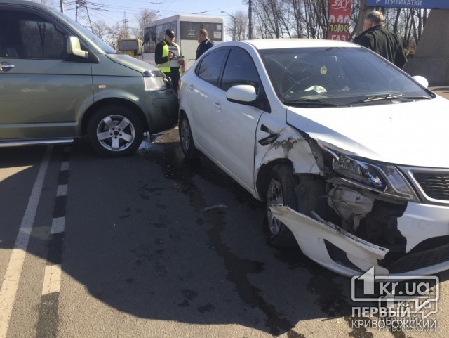 В Кривом Роге на Днепровском Шоссе произошла авария (Обновлено)