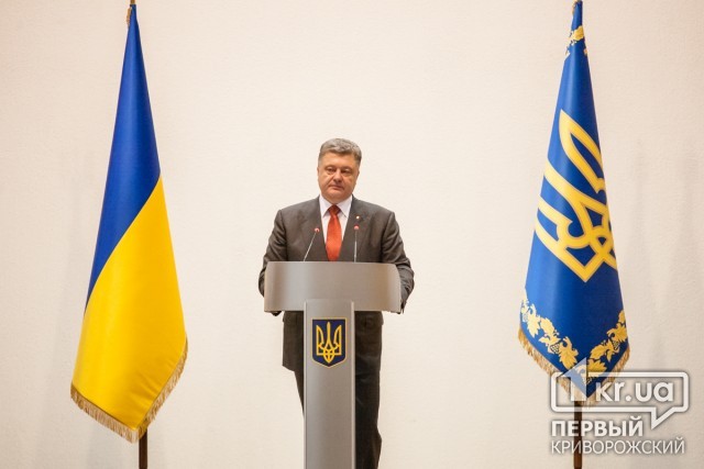 «Оцінювати дії командирів у бойовій обстановці повинні військові спеціалісти», - Президент України