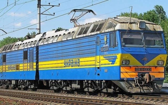 На Дніпропетровщині потяг збив жінку