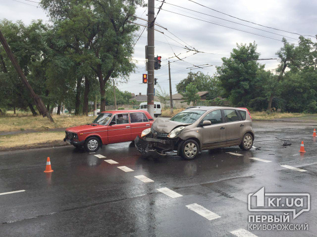 ДТП в Кривом Роге: пассажира иномарки госпитализировали